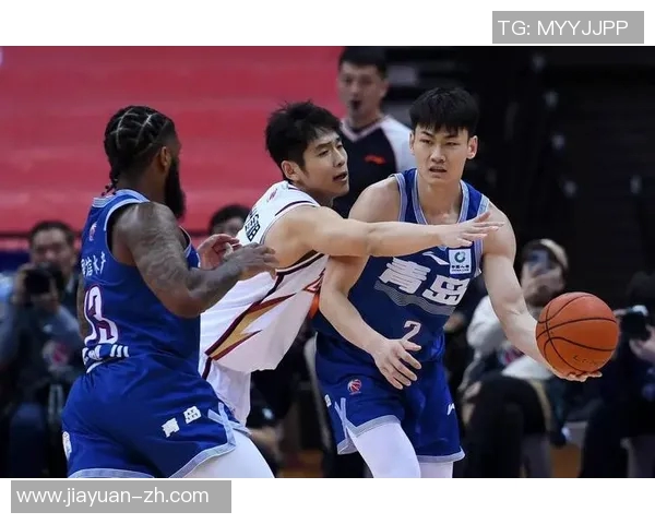 篮球与足球球星跨界对决谁能在两大体育领域中称雄